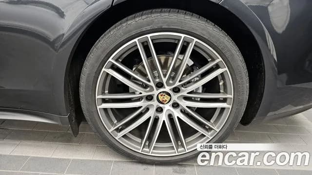 2018 Porsche Panamera (971) 3.0 AWD Sold VIN WP0AA2973JL110912 – photo 15 2018 Porsche Panamera (971) 3.0 AWD Sold VIN WP0AA2973JL110912 – photo 15