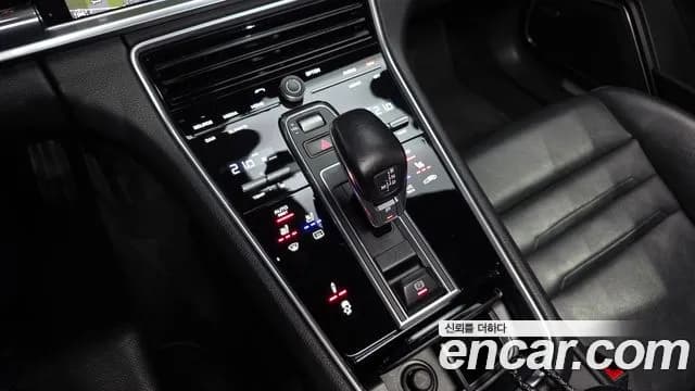 2018 Porsche Panamera (971) 3.0 AWD Sold VIN WP0AA2973JL116726 – photo 19 2018 Porsche Panamera (971) 3.0 AWD Sold VIN WP0AA2973JL116726 – photo 19