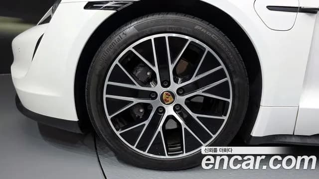 2023 Porsche Taycan Base Sold VIN WP0AA2Y10PSA12080 – undercarriage 2023 Porsche Taycan Base Sold VIN WP0AA2Y10PSA12080 – undercarriage