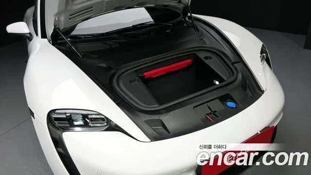 2023 Porsche Taycan Base Sold VIN WP0AA2Y12PSA13067 – interior seats 2023 Porsche Taycan Base Sold VIN WP0AA2Y12PSA13067 – interior seats