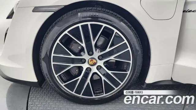 2022 Porsche Taycan Base Sold VIN WP0AA2Y13NSA10613 – photo 17 2022 Porsche Taycan Base Sold VIN WP0AA2Y13NSA10613 – photo 17