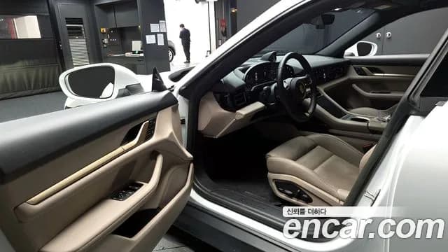 2024 Porsche Taycan Base Sold VIN WP0AA2Y13RSA10133 – exterior detail 2024 Porsche Taycan Base Sold VIN WP0AA2Y13RSA10133 – exterior detail