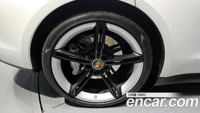 2024 Porsche Taycan Base Sold VIN WP0AA2Y13RSA10133 – photo 20 2024 Porsche Taycan Base Sold VIN WP0AA2Y13RSA10133 – photo 20