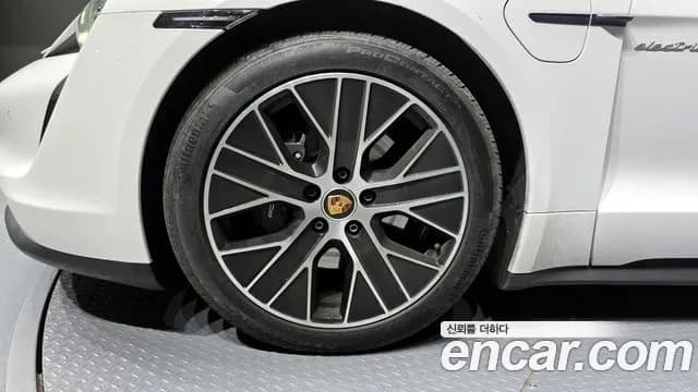 2023 Porsche Taycan Base Sold VIN WP0AA2Y19PSA13115 – odometer reading 2023 Porsche Taycan Base Sold VIN WP0AA2Y19PSA13115 – odometer reading