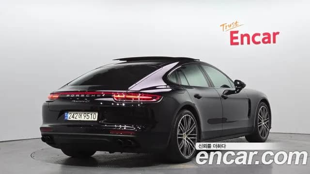 2018 Porsche Panamera (971) 2.9 4S Sold VIN WP0AB2971JL199120 – exterior detail 2018 Porsche Panamera (971) 2.9 4S Sold VIN WP0AB2971JL199120 – exterior detail