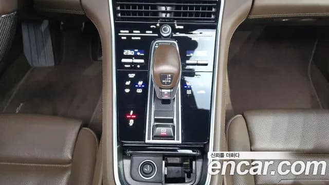 2018 Porsche Panamera (971) 2.9 4S Sold VIN WP0AB2971JL199120 – photo 19 2018 Porsche Panamera (971) 2.9 4S Sold VIN WP0AB2971JL199120 – photo 19
