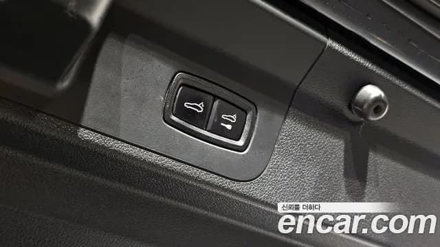 2018 Porsche Panamera (971) 2.9 4S Sold VIN WP0AB2976JL131783 – exterior detail 2018 Porsche Panamera (971) 2.9 4S Sold VIN WP0AB2976JL131783 – exterior detail