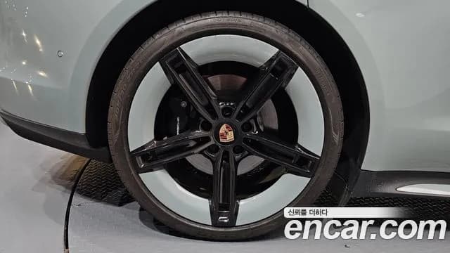 2025 Porsche Taycan 4S Sold VIN WP0AB2Y19SSA42782 – photo 13 2025 Porsche Taycan 4S Sold VIN WP0AB2Y19SSA42782 – photo 13