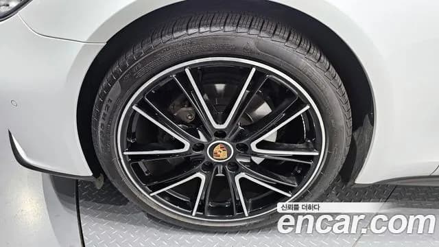 2021 Porsche Panamera (971) 2.9 AWD Sold VIN WP0AJ2970ML113898 – trunk area 2021 Porsche Panamera (971) 2.9 AWD Sold VIN WP0AJ2970ML113898 – trunk area