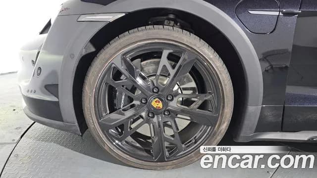 2022 Porsche Taycan Turbo Cross Turismo Sold VIN WP0BC2Y12NSA74141 – photo 15 2022 Porsche Taycan Turbo Cross Turismo Sold VIN WP0BC2Y12NSA74141 – photo 15