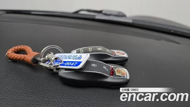 2019 Porsche 718 Boxster 2.0 Sold VIN WP0CA2980KS214024 – interior seats 2019 Porsche 718 Boxster 2.0 Sold VIN WP0CA2980KS214024 – interior seats