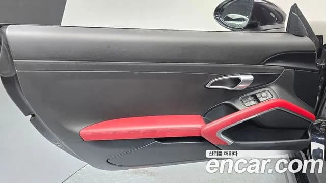 2019 Porsche 718 Boxster 2.0 Sold VIN WP0CA2980KS214024 – exterior detail 2019 Porsche 718 Boxster 2.0 Sold VIN WP0CA2980KS214024 – exterior detail
