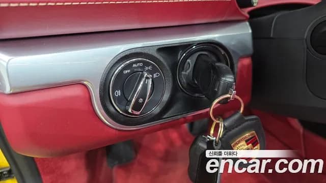 2019 Porsche 718 Boxster 2.0 Sold VIN WP0CA2985KS214181 – engine bay 2019 Porsche 718 Boxster 2.0 Sold VIN WP0CA2985KS214181 – engine bay