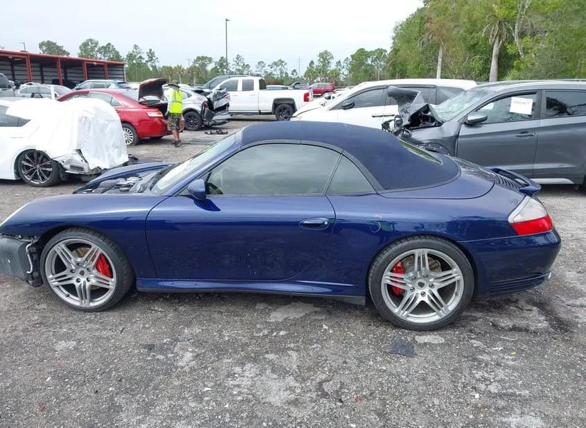 2004 PORSCHE 911 Used VIN WP0CA29924S653124 – interior seats 2004 PORSCHE 911 Used VIN WP0CA29924S653124 – interior seats