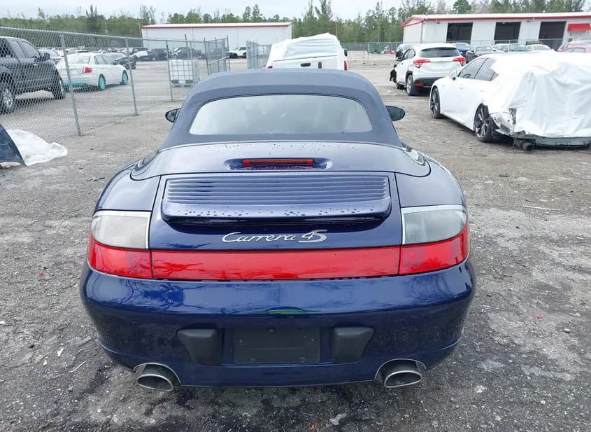 2004 PORSCHE 911 Used VIN WP0CA29924S653124 – undercarriage 2004 PORSCHE 911 Used VIN WP0CA29924S653124 – undercarriage
