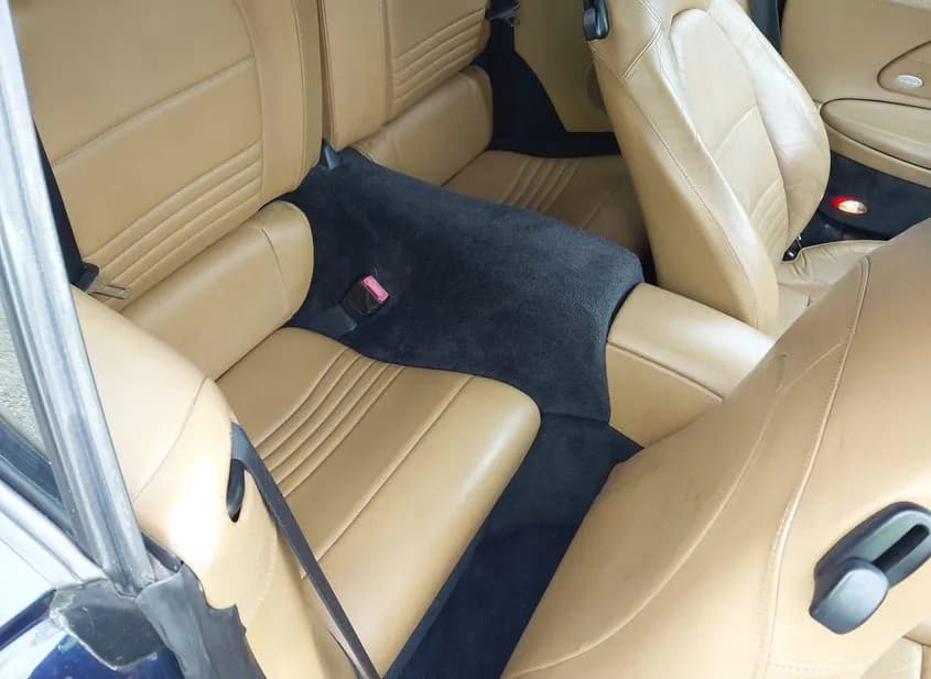 2004 PORSCHE 911 Used VIN WP0CA29924S653124 – trunk area 2004 PORSCHE 911 Used VIN WP0CA29924S653124 – trunk area