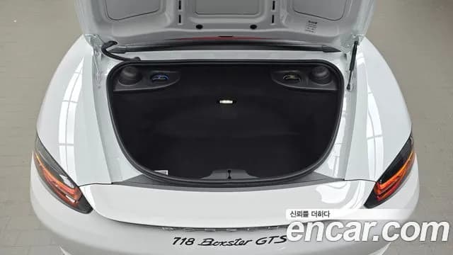 2023 Porsche 718 Boxster 4.0 GTS Sold VIN WP0CD2987PS216299 – interior seats 2023 Porsche 718 Boxster 4.0 GTS Sold VIN WP0CD2987PS216299 – interior seats