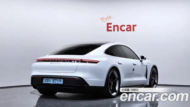 2020 Porsche Taycan 4S Sold VIN WP0ZZZY1DHDJDJ832 – interior seats 2020 Porsche Taycan 4S Sold VIN WP0ZZZY1DHDJDJ832 – interior seats