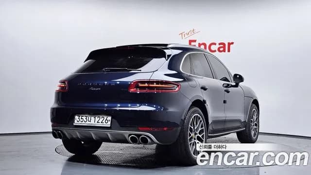 2018 Porsche Macan 2.0 Sold VIN WP1AA2950JLB23243 – photo 17 2018 Porsche Macan 2.0 Sold VIN WP1AA2950JLB23243 – photo 17