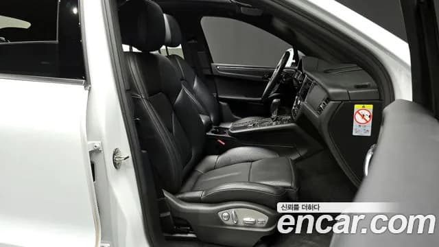 2019 Porsche Macan 2.0 Sold VIN WP1AA2951KLB06324 – photo 14 2019 Porsche Macan 2.0 Sold VIN WP1AA2951KLB06324 – photo 14
