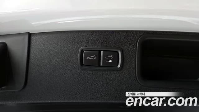 2019 Porsche Macan 2.0 Sold VIN WP1AA2951KLB06324 – photo 20 2019 Porsche Macan 2.0 Sold VIN WP1AA2951KLB06324 – photo 20