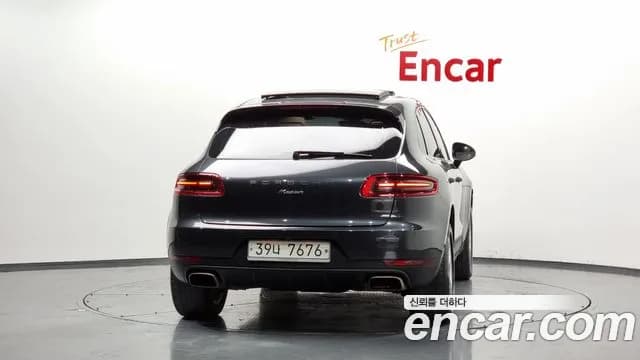 2017 Porsche Macan 2.0 Sold VIN WP1AA2956HLB23323 – photo 13 2017 Porsche Macan 2.0 Sold VIN WP1AA2956HLB23323 – photo 13