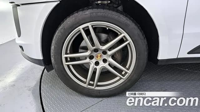 2021 Porsche Macan 2.0 Sold VIN WP1AA2956MLB07469 – front exterior 2021 Porsche Macan 2.0 Sold VIN WP1AA2956MLB07469 – front exterior