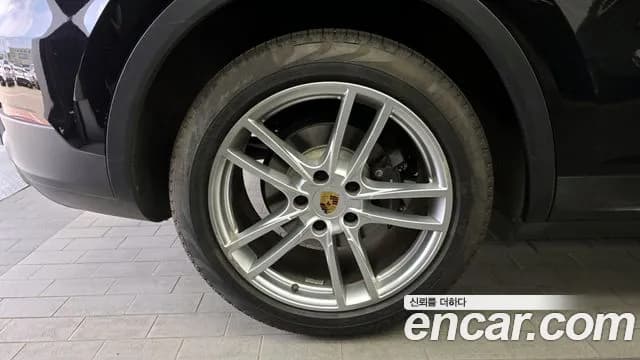 2019 Porsche Cayenne (PO536) 3.0 Sold VIN WP1AA29Y3KDA24776 – trunk area 2019 Porsche Cayenne (PO536) 3.0 Sold VIN WP1AA29Y3KDA24776 – trunk area