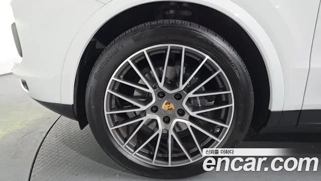 2023 Porsche Cayenne (PO536) 3.0 Sold VIN WP1AA29Y4PDA05399 – interior seats 2023 Porsche Cayenne (PO536) 3.0 Sold VIN WP1AA29Y4PDA05399 – interior seats