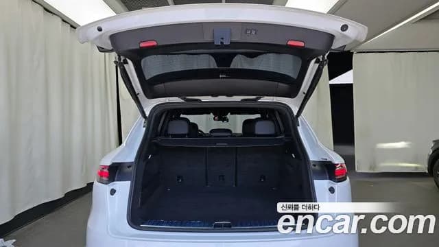 2023 Porsche Cayenne (PO536) 3.0 Sold VIN WP1AA29Y6PDA02455 – side profile 2023 Porsche Cayenne (PO536) 3.0 Sold VIN WP1AA29Y6PDA02455 – side profile