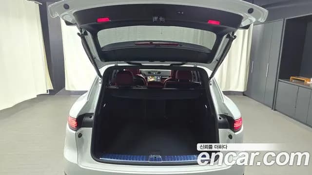 2021 Porsche Cayenne (PO536) 3.0 Sold VIN WP1AA29Y7MDA05392 – interior seats 2021 Porsche Cayenne (PO536) 3.0 Sold VIN WP1AA29Y7MDA05392 – interior seats
