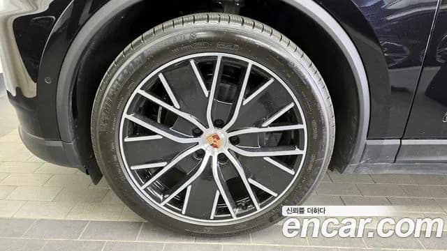 2025 Porsche Macan EV Base 4 Sold VIN WP1AA2XA4SL003329 – rear exterior 2025 Porsche Macan EV Base 4 Sold VIN WP1AA2XA4SL003329 – rear exterior