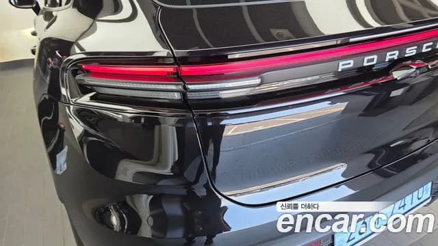 2025 Porsche Macan EV Base 4 Sold VIN WP1AA2XA4SL003329 – photo 11 2025 Porsche Macan EV Base 4 Sold VIN WP1AA2XA4SL003329 – photo 11