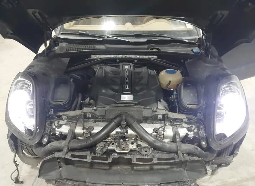 2015 PORSCHE Macan - VIN WP1AB2A54FLB58092 2015 PORSCHE Macan VIN WP1AB2A54FLB58092