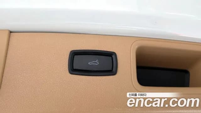 2017 Porsche Macan 3.0 S Diesel Sold VIN WP1AD2950HLB70662 – photo 14 2017 Porsche Macan 3.0 S Diesel Sold VIN WP1AD2950HLB70662 – photo 14
