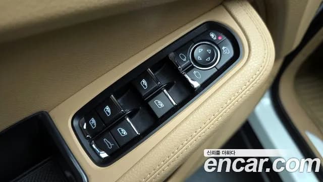 2017 Porsche Macan 3.0 S Diesel Sold VIN WP1AD2950HLB70662 – photo 16 2017 Porsche Macan 3.0 S Diesel Sold VIN WP1AD2950HLB70662 – photo 16