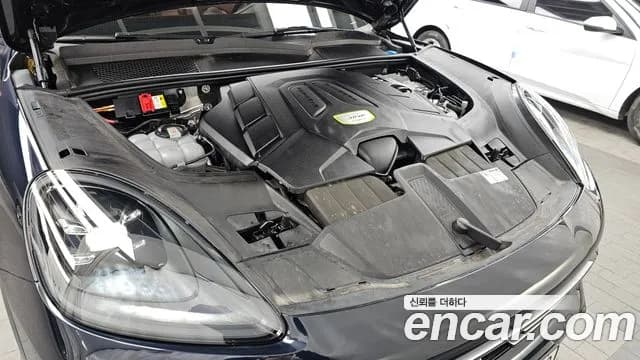 2022 Porsche Cayenne (PO536) 3.0 E-Hybrid Sold VIN WP1AE29Y0NDA39373 – engine bay 2022 Porsche Cayenne (PO536) 3.0 E-Hybrid Sold VIN WP1AE29Y0NDA39373 – engine bay