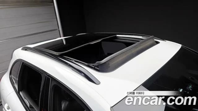 2017 Porsche New Cayenne 3.0 Diesel Platium Edition Sold VIN WP1AF2928HLA30469 – exterior detail 2017 Porsche New Cayenne 3.0 Diesel Platium Edition Sold VIN WP1AF2928HLA30469 – exterior detail