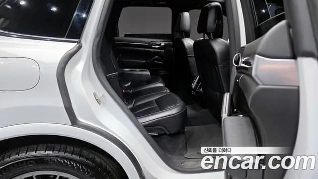 2017 Porsche New Cayenne 3.0 Diesel Platium Edition Sold VIN WP1AF2928HLA30469 – photo 19 2017 Porsche New Cayenne 3.0 Diesel Platium Edition Sold VIN WP1AF2928HLA30469 – photo 19