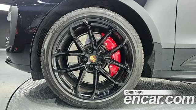 2022 Porsche Macan 2.9 GTS Sold VIN WP1AF2958NLB45126 – photo 11 2022 Porsche Macan 2.9 GTS Sold VIN WP1AF2958NLB45126 – photo 11