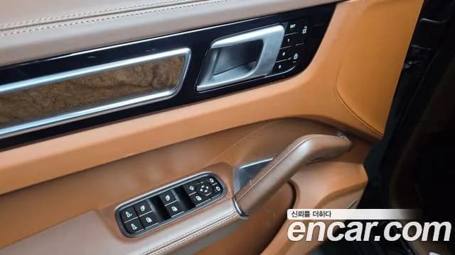 2020 Porsche Cayenne (PO536) 4.0 Turbo Sold VIN WP1AF29Y7LDA57105 – photo 20 2020 Porsche Cayenne (PO536) 4.0 Turbo Sold VIN WP1AF29Y7LDA57105 – photo 20