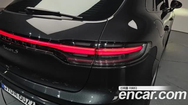 2023 Porsche Macan 2.9 S Sold VIN WP1AG2954PLB52574 – interior seats 2023 Porsche Macan 2.9 S Sold VIN WP1AG2954PLB52574 – interior seats