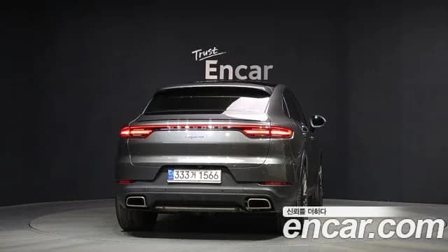 2021 Porsche Cayenne (PO536) 3.0 Coupe Sold VIN WP1BA29Y1MDA62322 – interior seats 2021 Porsche Cayenne (PO536) 3.0 Coupe Sold VIN WP1BA29Y1MDA62322 – interior seats