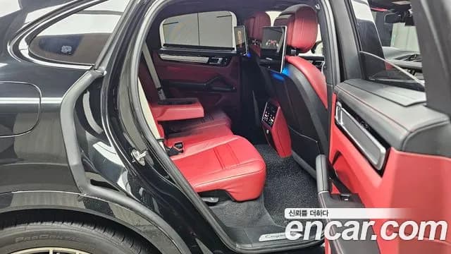 2023 Porsche Cayenne (PO536) 3.0 COUPE PLATINUM EDITION Sold VIN WP1BA29Y2PDA37076 – trunk area 2023 Porsche Cayenne (PO536) 3.0 COUPE PLATINUM EDITION Sold VIN WP1BA29Y2PDA37076 – trunk area