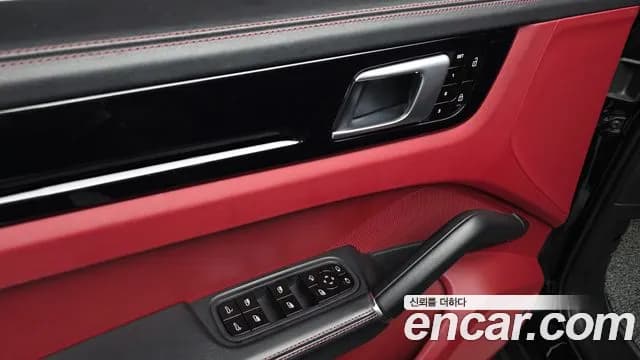 2021 Porsche Cayenne (PO536) 3.0 Coupe Sold VIN WP1BA29Y3MDA60880 – interior seats 2021 Porsche Cayenne (PO536) 3.0 Coupe Sold VIN WP1BA29Y3MDA60880 – interior seats