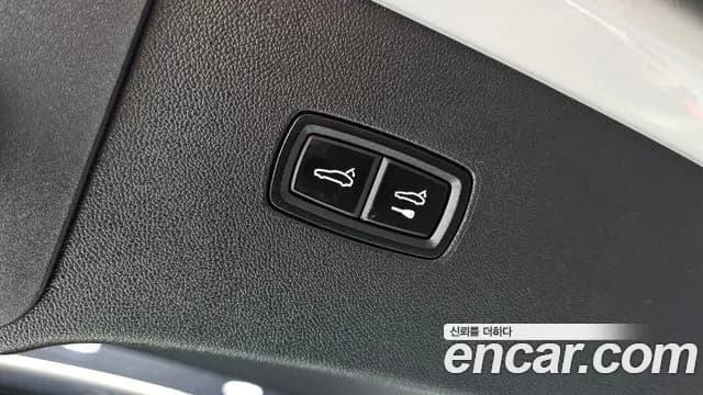 2022 Porsche Cayenne (PO536) 3.0 COUPE PLATINUM EDITION Sold VIN WP1BA29Y6NDA68862 – rear exterior 2022 Porsche Cayenne (PO536) 3.0 COUPE PLATINUM EDITION Sold VIN WP1BA29Y6NDA68862 – rear exterior