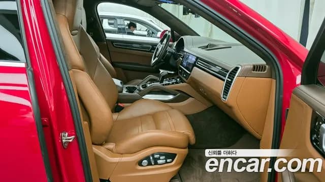 2021 Porsche Cayenne (PO536) 4.0 Turbo Coupe Sold VIN WP1BF29Y8MDA83007 – photo 18 2021 Porsche Cayenne (PO536) 4.0 Turbo Coupe Sold VIN WP1BF29Y8MDA83007 – photo 18