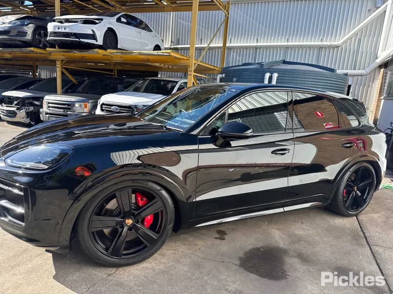 2025 Porsche Cayenne Used VIN WP1ZZZ9YZTDA25188 – rear exterior 2025 Porsche Cayenne Used VIN WP1ZZZ9YZTDA25188 – rear exterior