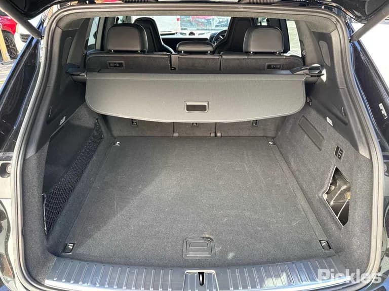 2025 Porsche Cayenne Used VIN WP1ZZZ9YZTDA25188 – photo 16 2025 Porsche Cayenne Used VIN WP1ZZZ9YZTDA25188 – photo 16