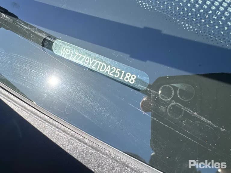 2025 Porsche Cayenne Used VIN WP1ZZZ9YZTDA25188 – photo 31 2025 Porsche Cayenne Used VIN WP1ZZZ9YZTDA25188 – photo 31